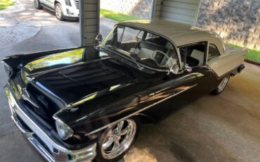 Oldsmobile-88-1957-5
