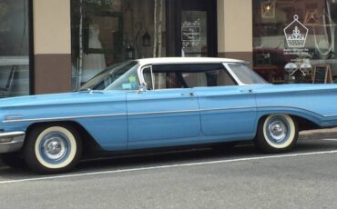 Oldsmobile-88-1960-blue-1
