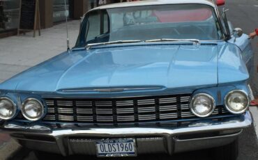 Oldsmobile-88-1960-blue-2