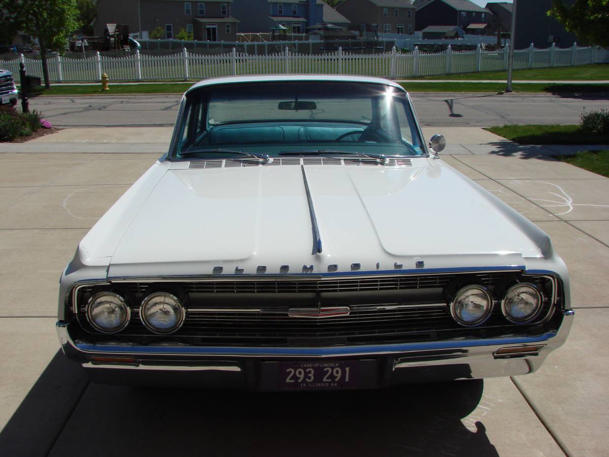 Oldsmobile-88-1964-white-7