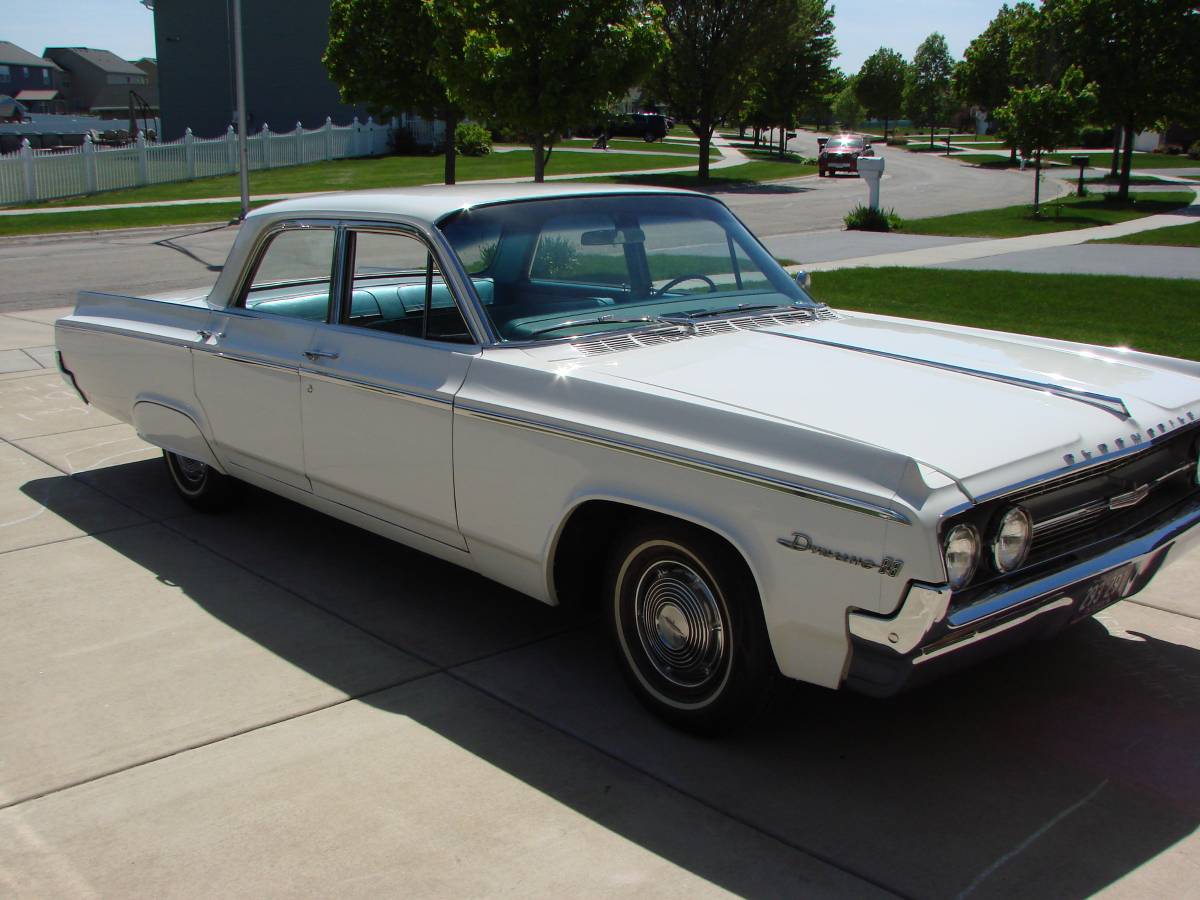 Oldsmobile-88-1964-white-8