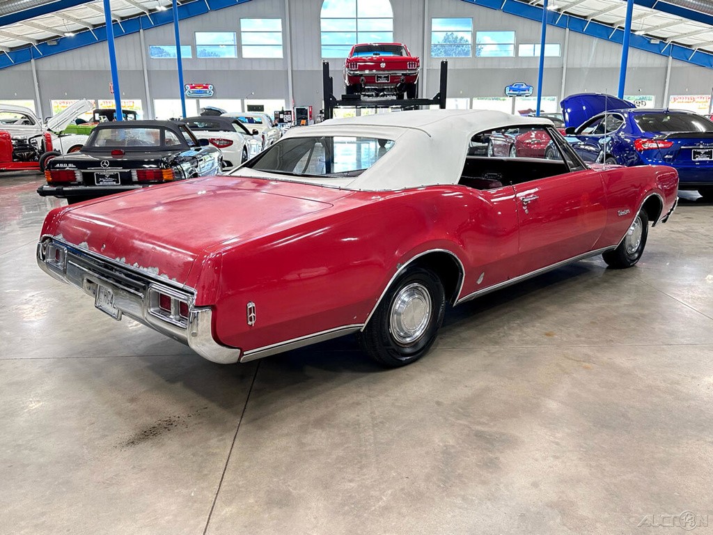Oldsmobile-88-1968-Other-3