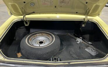 Oldsmobile-88-1969-yellow-19