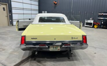 Oldsmobile-88-1969-yellow-20