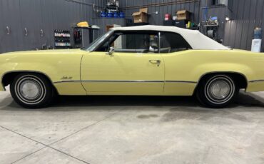 Oldsmobile-88-1969-yellow-6