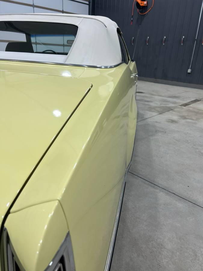 Oldsmobile-88-1969-yellow-7