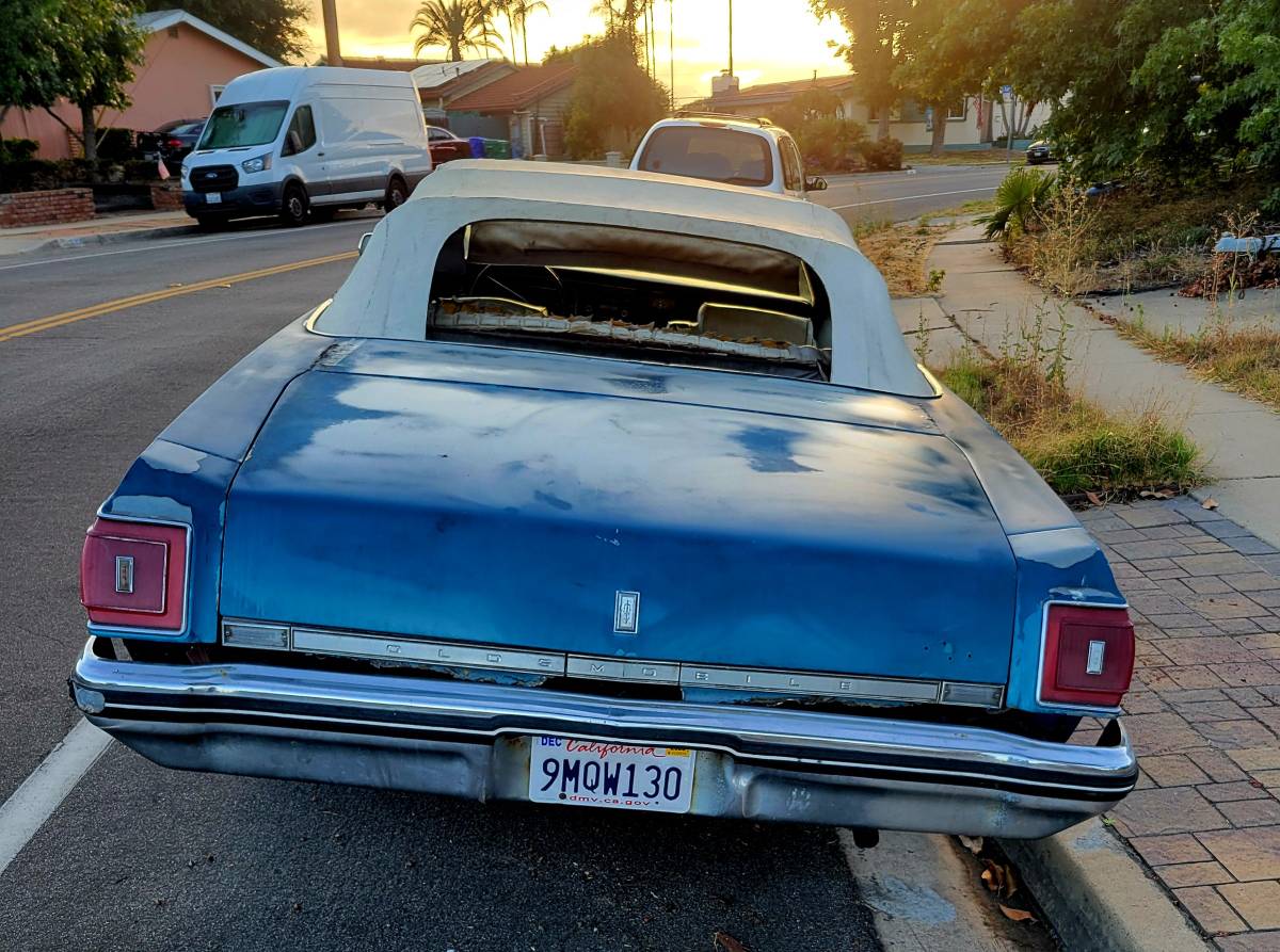 Oldsmobile-88-1974-blue-4