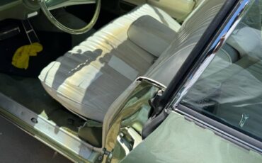 Oldsmobile-88-1975-green-4