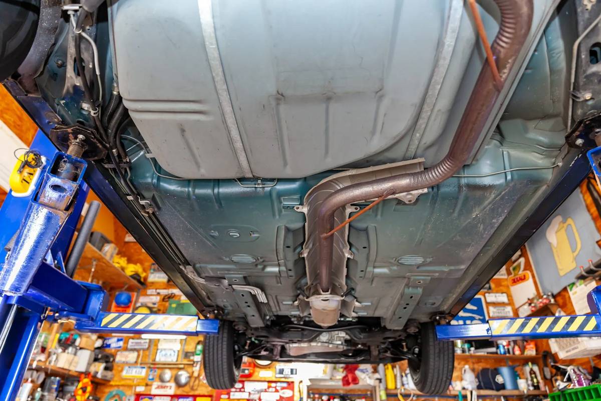 Oldsmobile-88-1990-blue-20