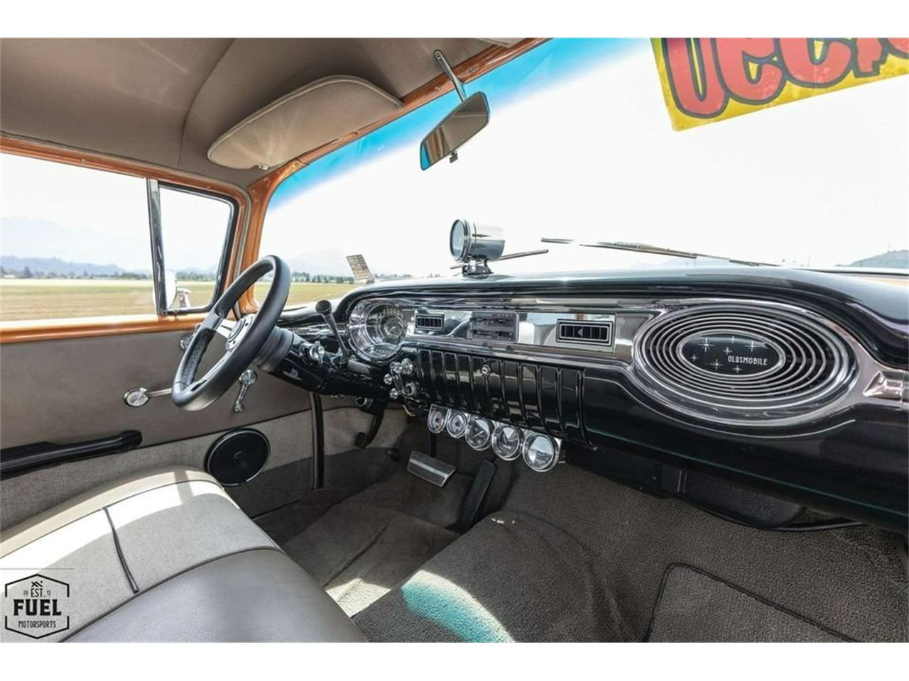 Oldsmobile-88-2-door-hardtop-1956-Orange-Gray-10
