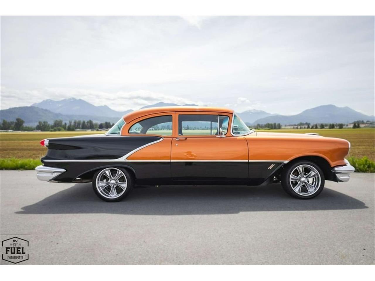 Oldsmobile-88-2-door-hardtop-1956-Orange-Gray-2