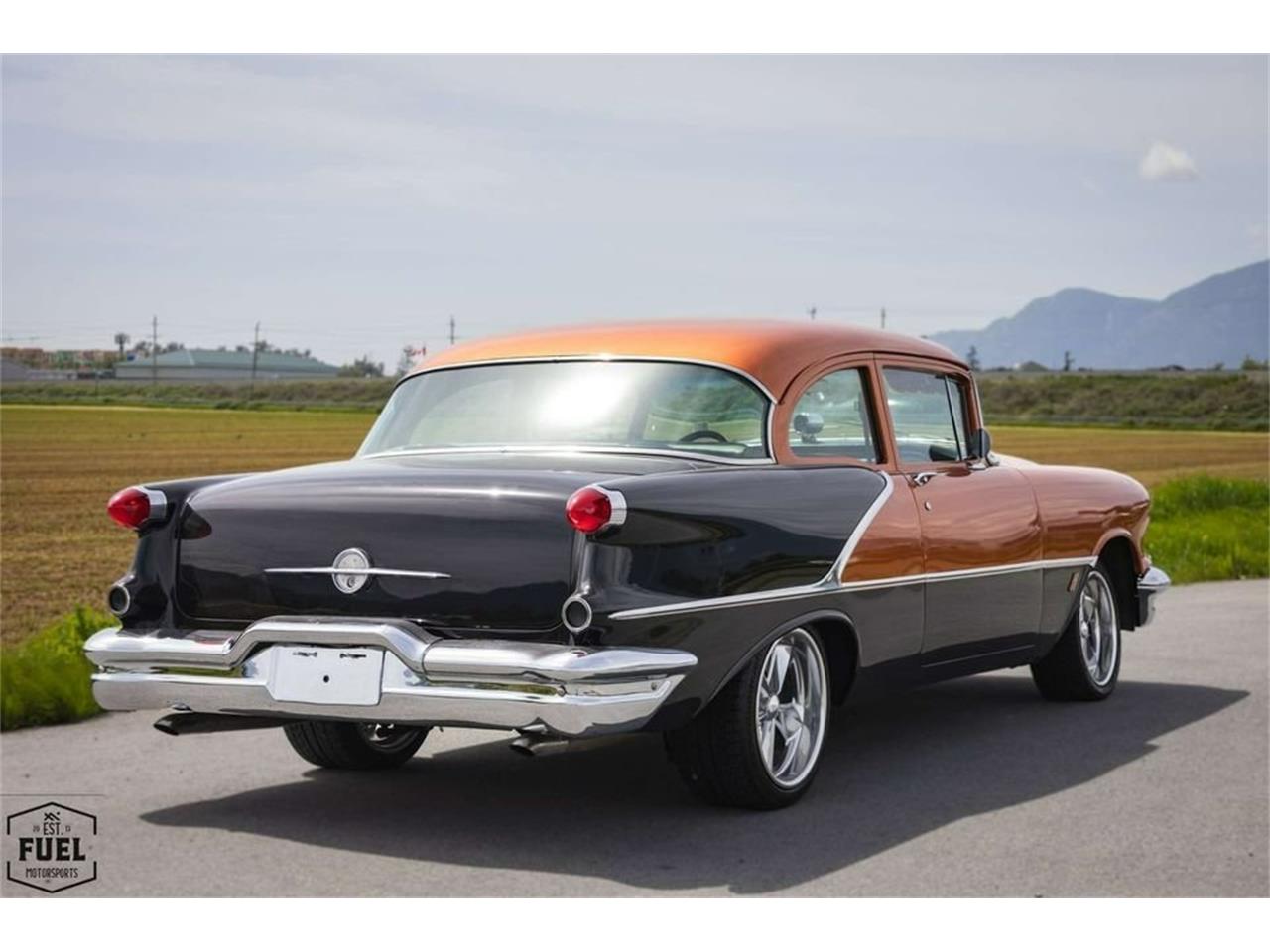 Oldsmobile-88-2-door-hardtop-1956-Orange-Gray-4