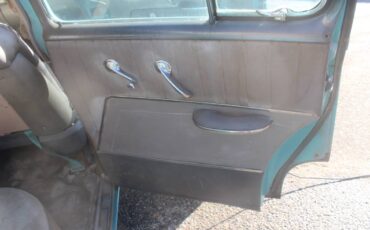 Oldsmobile-88-4-door-1953-blue-10