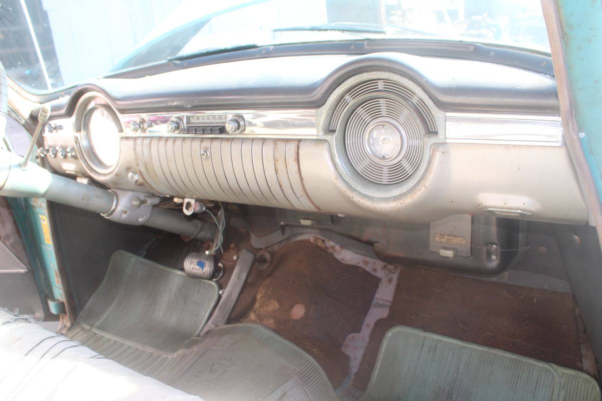Oldsmobile-88-4-door-1953-blue-15