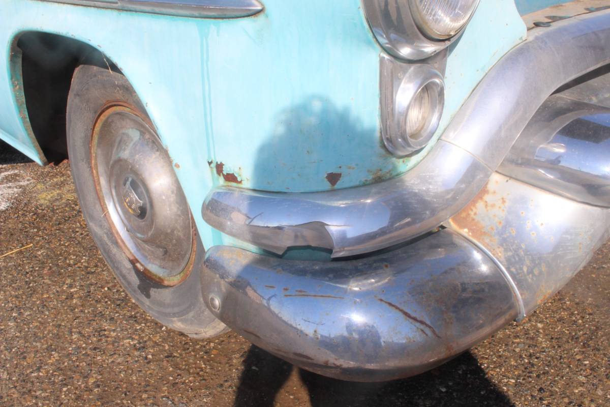 Oldsmobile-88-4-door-1953-blue-18
