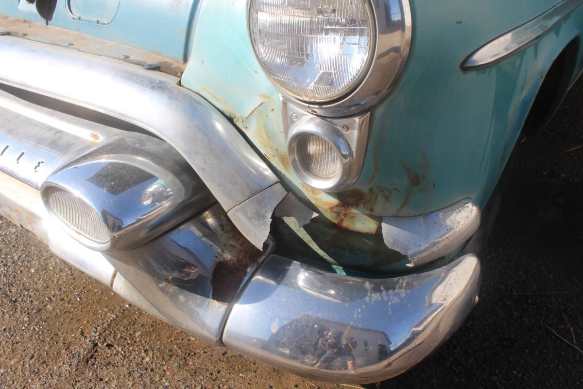 Oldsmobile-88-4-door-1953-blue-19