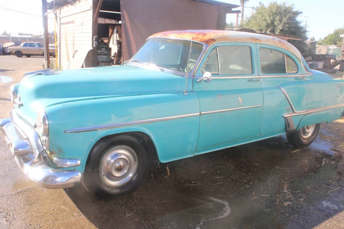 Oldsmobile-88-4-door-1953-blue-2