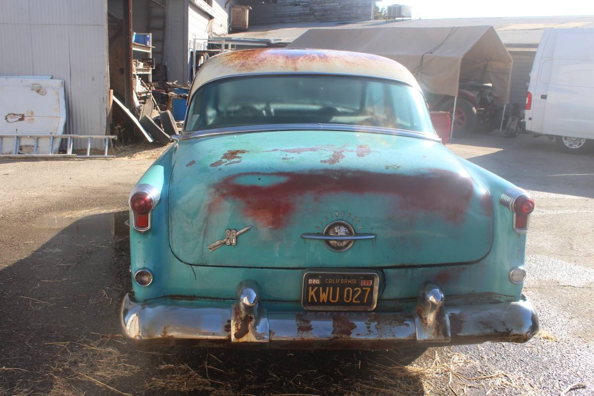 Oldsmobile-88-4-door-1953-blue-3