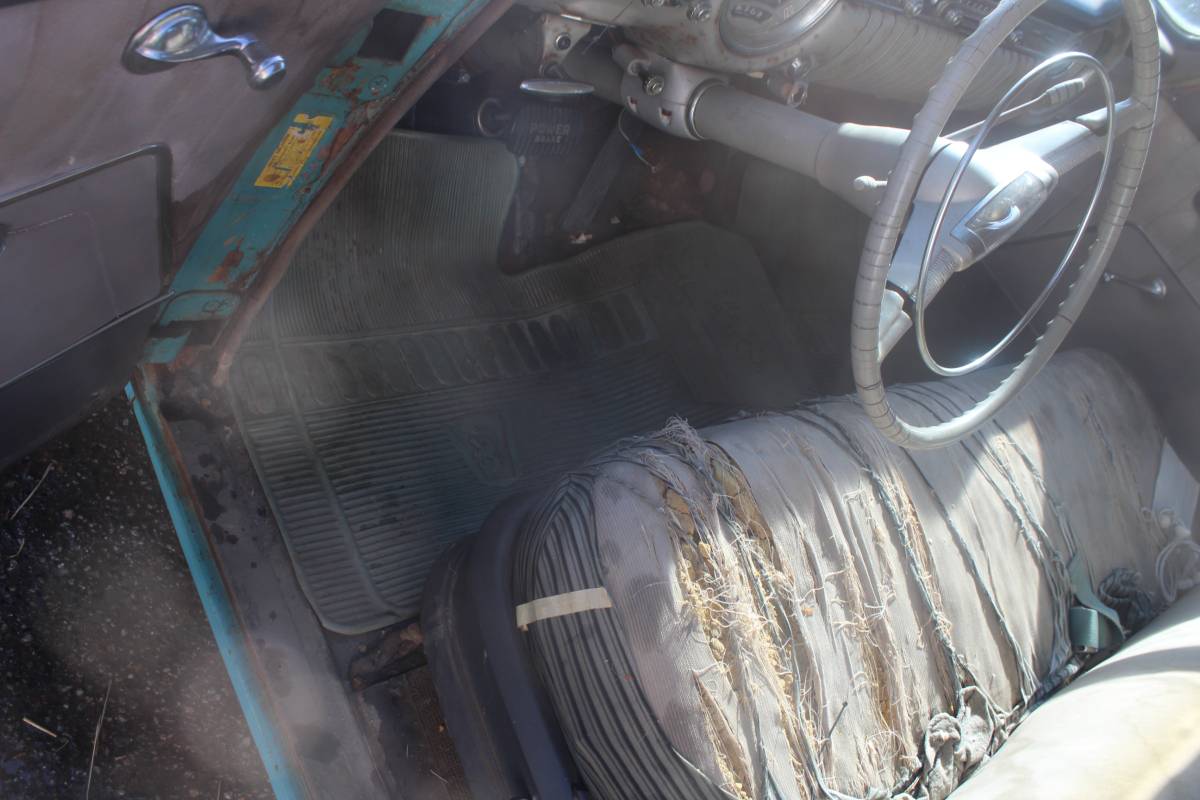 Oldsmobile-88-4-door-1953-blue-5