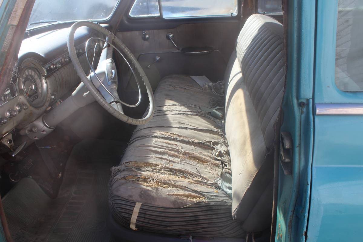 Oldsmobile-88-4-door-1953-blue-6