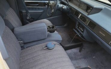Oldsmobile-88-royale-1990-white-6