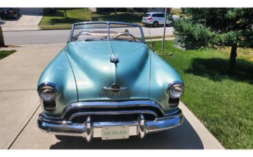 Oldsmobile-98-1949-Almond-Green-Tan-1
