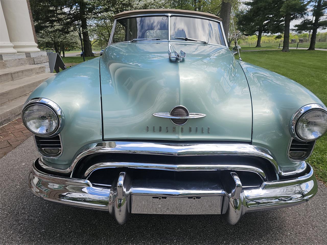 Oldsmobile-98-1949-Almond-Green-Tan-16