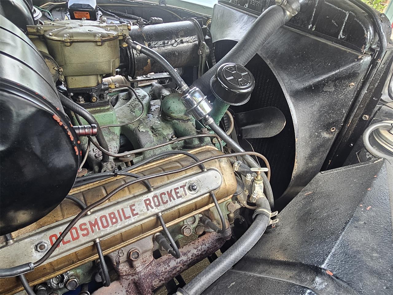 Oldsmobile-98-1949-Almond-Green-Tan-23