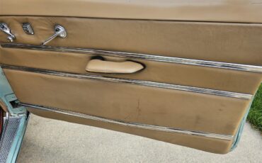 Oldsmobile-98-1949-Almond-Green-Tan-27