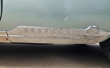 Oldsmobile-98-1949-Almond-Green-Tan-29