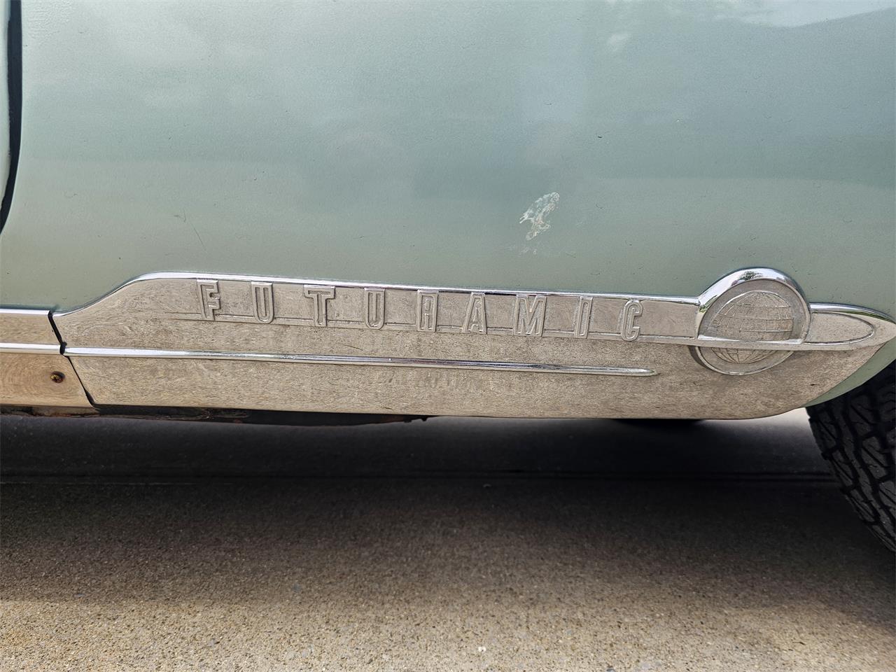 Oldsmobile-98-1949-Almond-Green-Tan-29