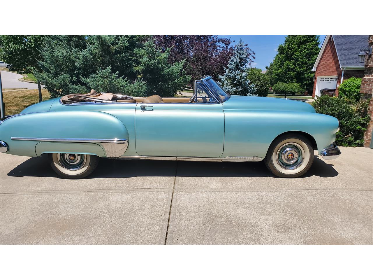 Oldsmobile-98-1949-Almond-Green-Tan-8