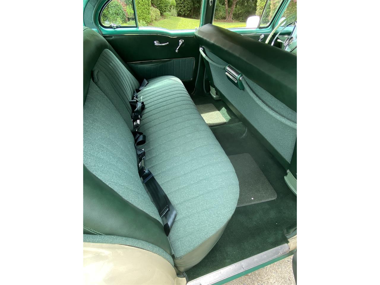 Oldsmobile-98-1956-Canyon-Greenwhite-green-9