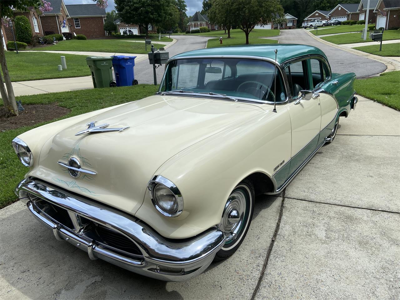 Oldsmobile-98-1956-Canyon-Greenwhite-green