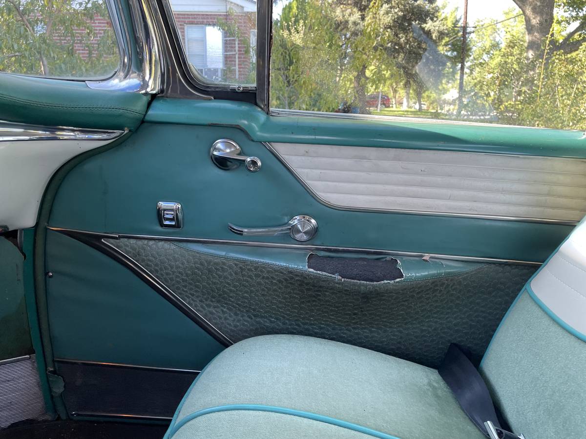 Oldsmobile-98-1956-green-2