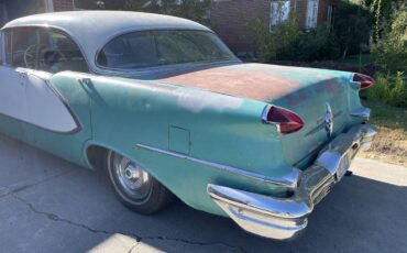 Oldsmobile-98-1956-green-7