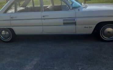 Oldsmobile-98-1962-White-4