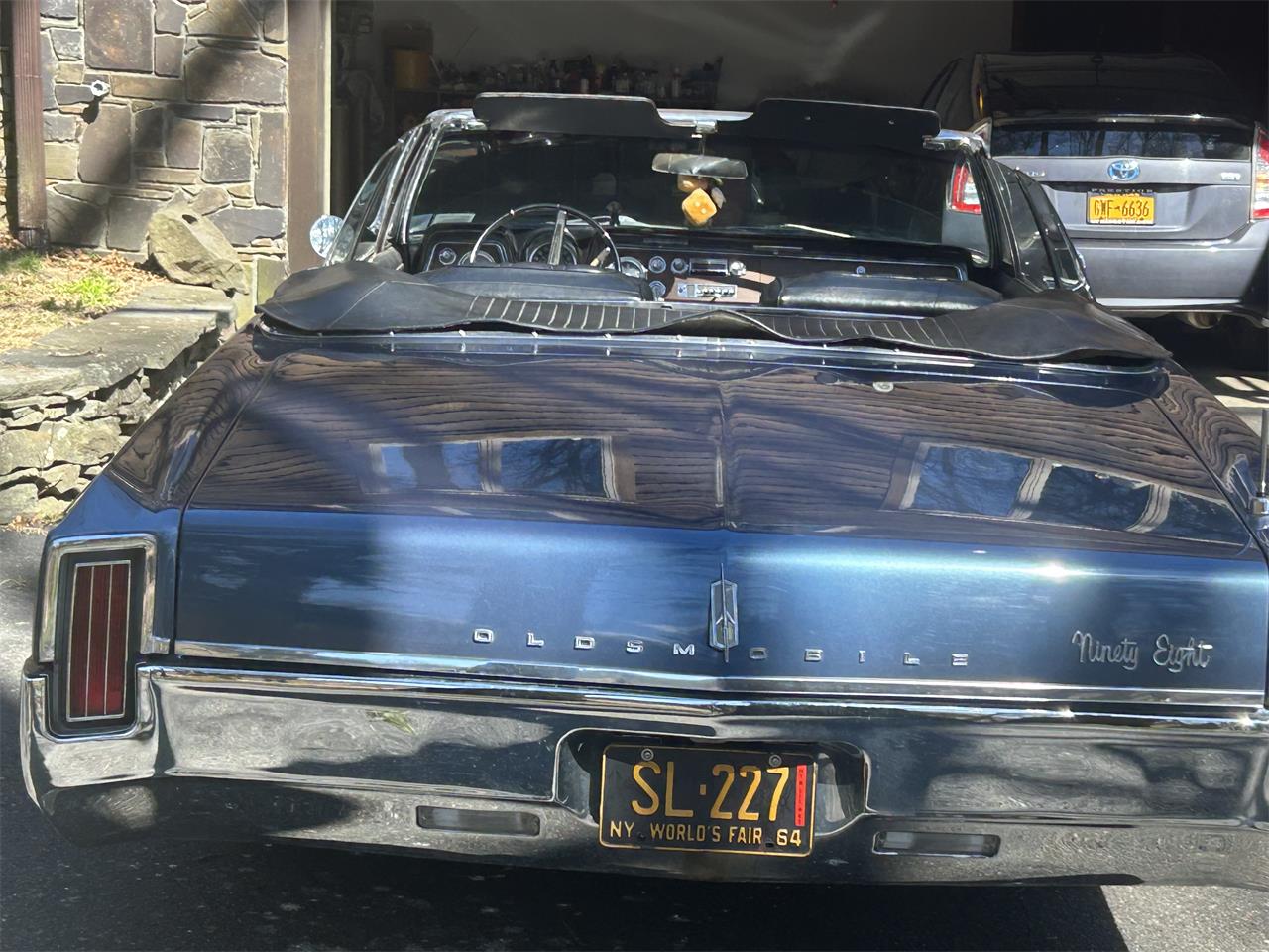 Oldsmobile-98-1965-Nocturnal-Mist-Black-2