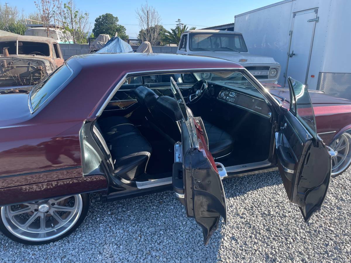 Oldsmobile-98-1966-5