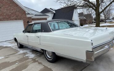 Oldsmobile-98-1966-White-Black-2