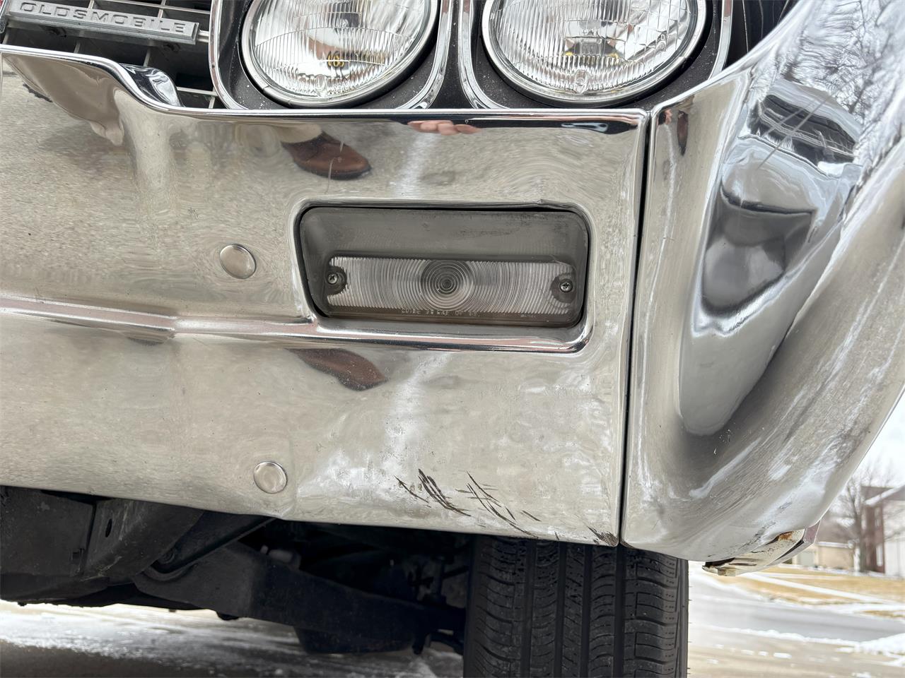 Oldsmobile-98-1966-White-Black-30