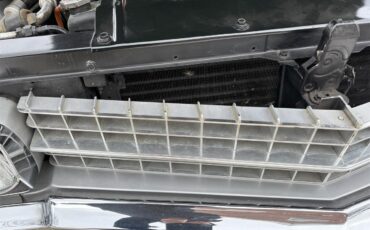 Oldsmobile-98-1966-White-Black-57