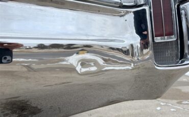 Oldsmobile-98-1966-White-Black-69