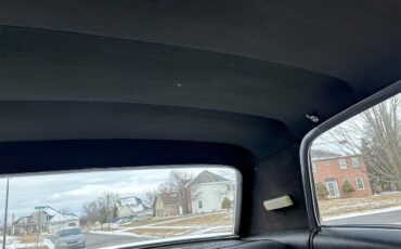 Oldsmobile-98-1966-White-Black-86