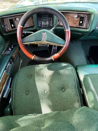 Oldsmobile-98-1973-GreenBlack-Vinyl-To-11