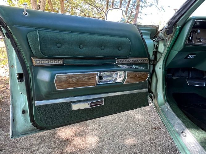 Oldsmobile-98-1973-GreenBlack-Vinyl-To-12