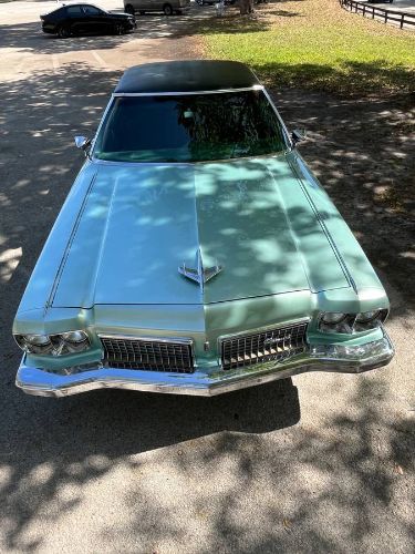 Oldsmobile-98-1973-GreenBlack-Vinyl-To-17
