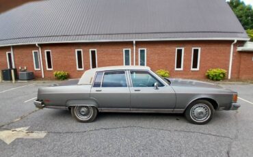 Oldsmobile-98-1984-grey-3