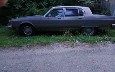 Oldsmobile-98-1984-grey-4