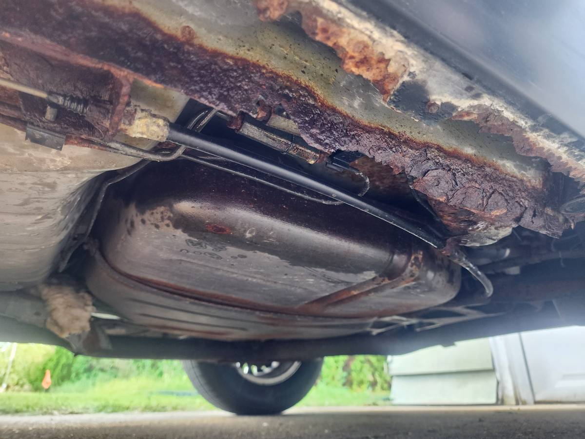 Oldsmobile-98-1992-16